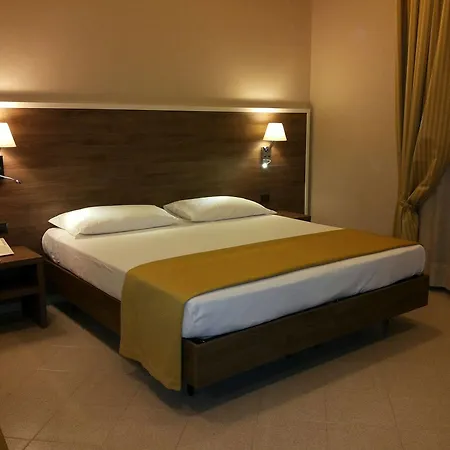 فندق Moderno