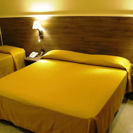 فندق Moderno