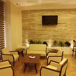Moderno Hotel 3*