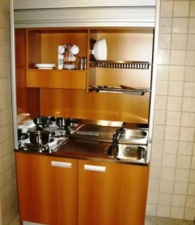 Moderno Hotel 3*