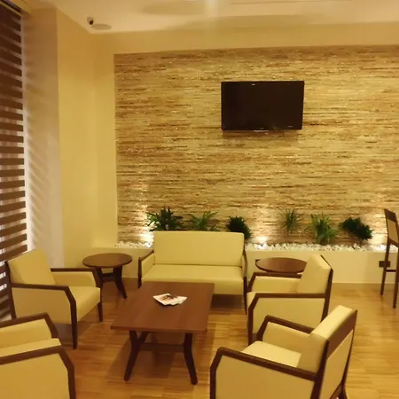 Moderno Hotel 3*