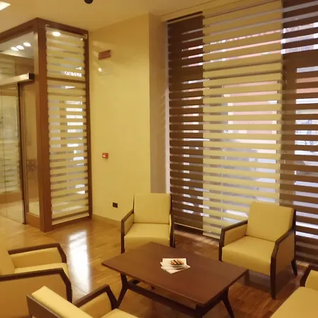 Moderno 3* Bari