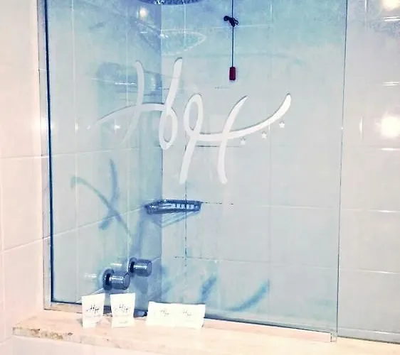 מלון Moderno בארי